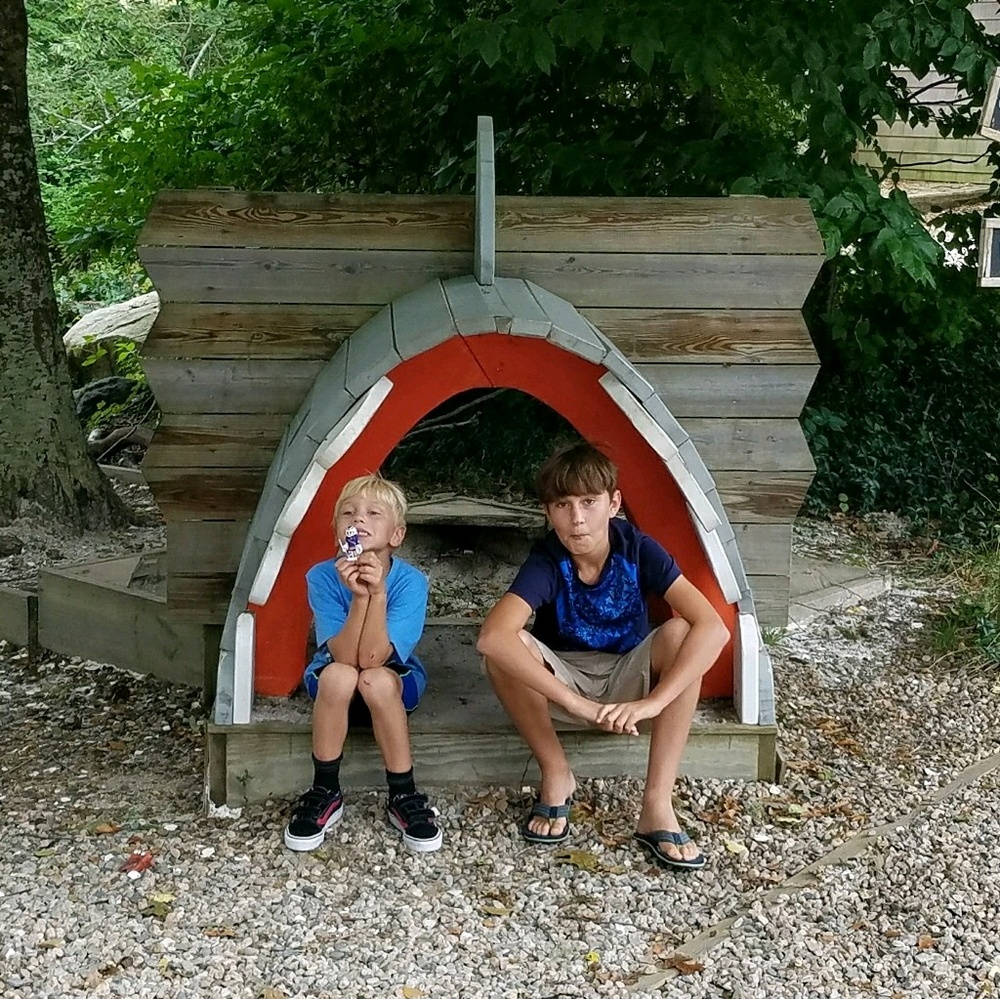 Meet your Posher, Courtenay